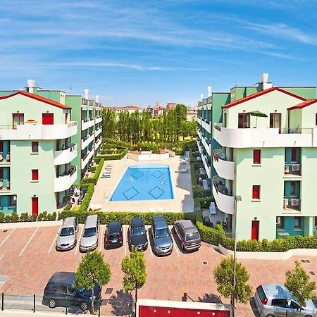 Apartment In Caorle With Heating Extérieur photo