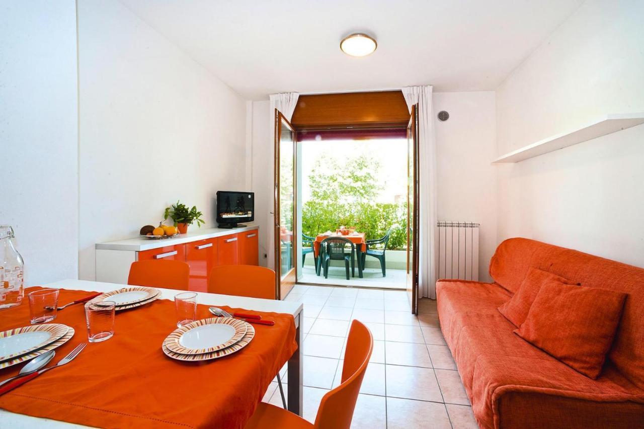 Apartment In Caorle With Heating Extérieur photo