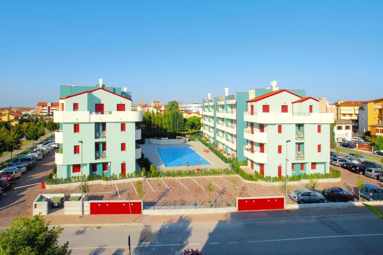 Apartment In Caorle With Heating Extérieur photo
